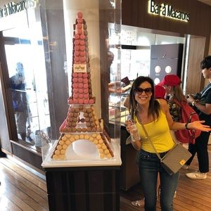 Meet your Posher, Ellen